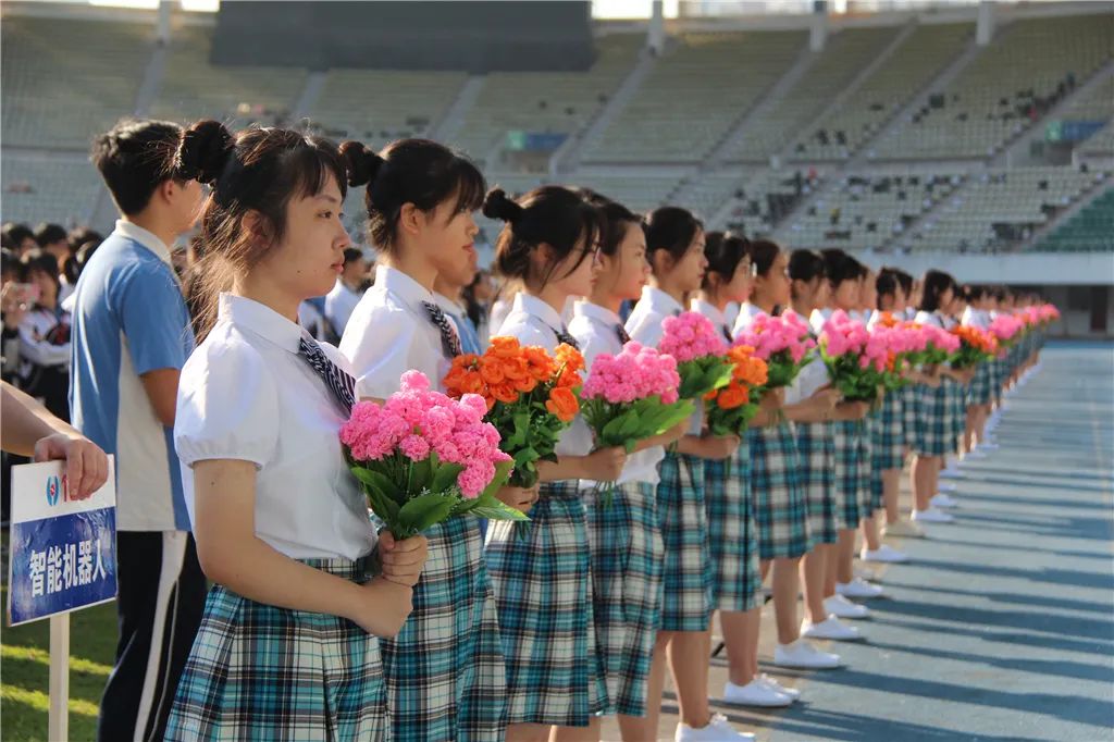 【2020福田高中巡禮⑥】華強(qiáng)職業(yè)技術(shù)學(xué)校:夢(mèng)想的開端，事業(yè)的起點(diǎn)！