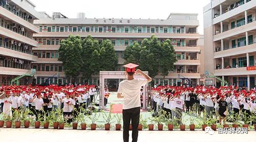 華成高考班，圓你大學(xué)夢(mèng)！